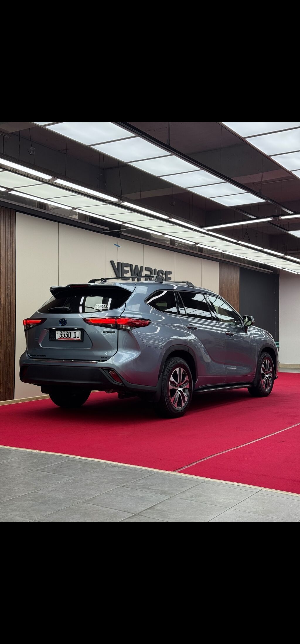 Toyota Highlander: 2022 г., 2.5 л, Автомат, Гибрид, Кроссовер: фото 4
