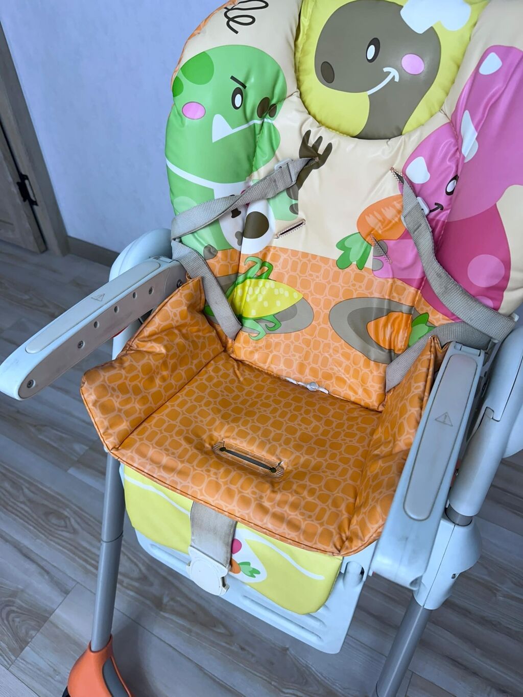 Детский стульчик для кормления Chicco. - Регулировка высоты сиденья: фото 4