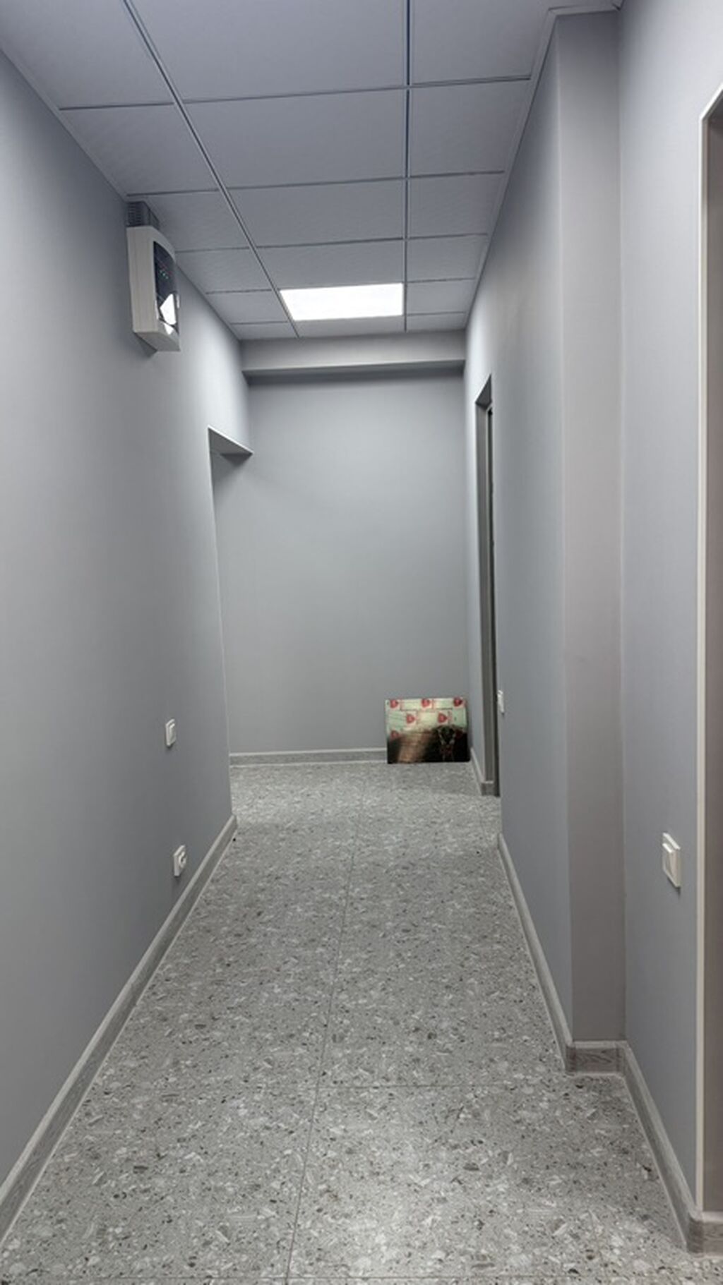 Аренда офисов, 35 м², В жилом комплексе, С отдельным входом