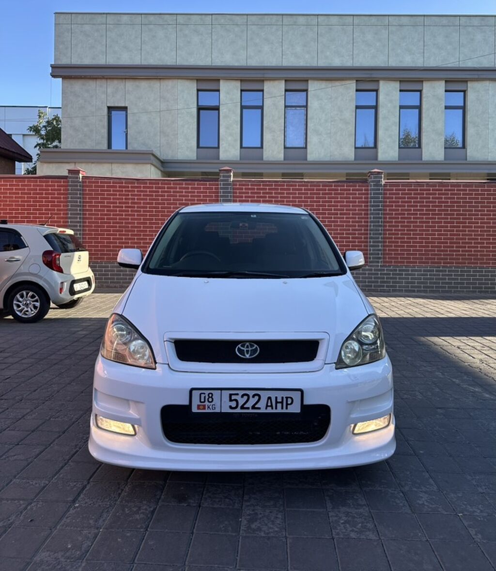 Toyota Ipsum: 2003 г., 2.4 л, Бензин, Минивэн: фото 2
