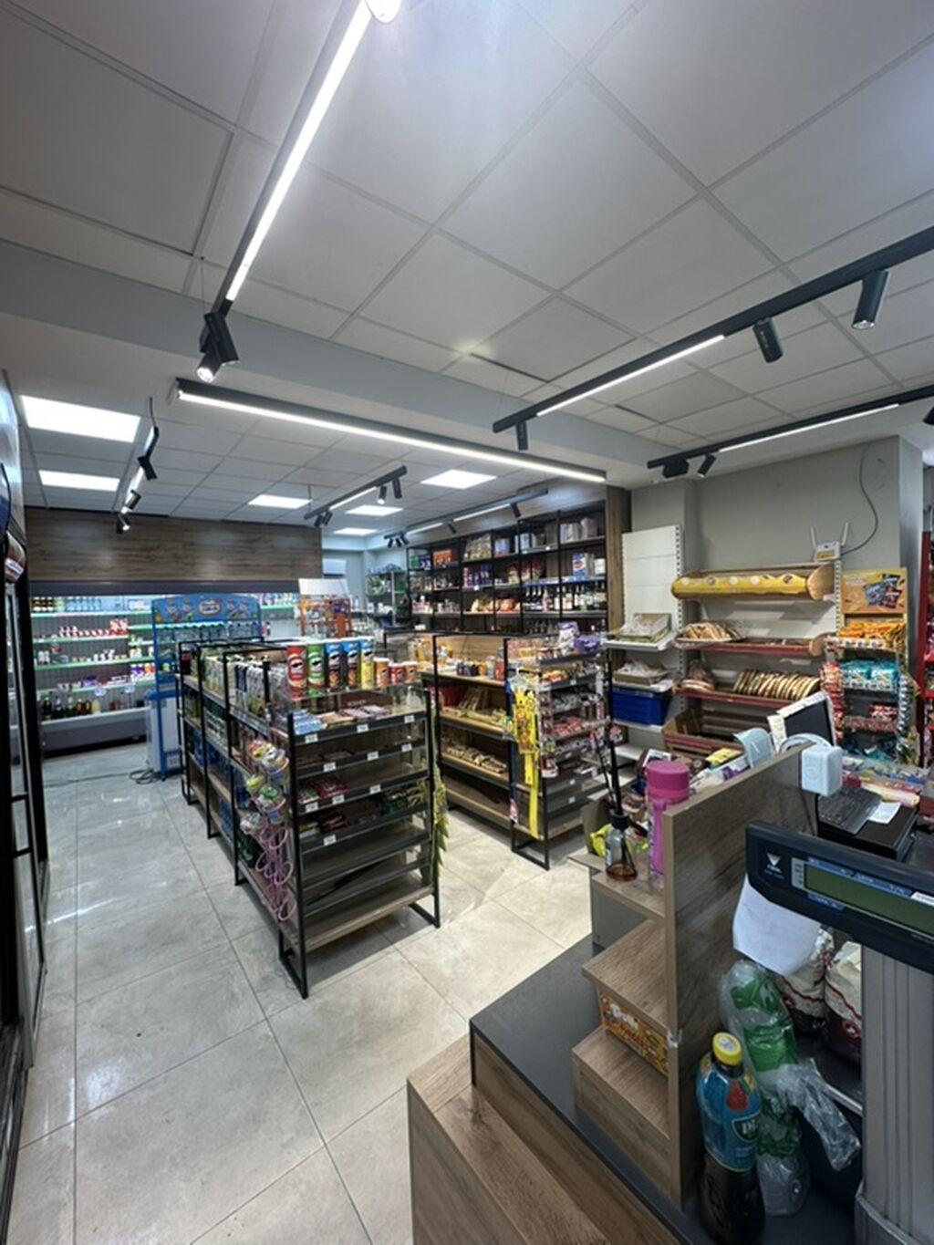 Требуется продавец-консультант в продуктовый магазин. Ищем: фото 2