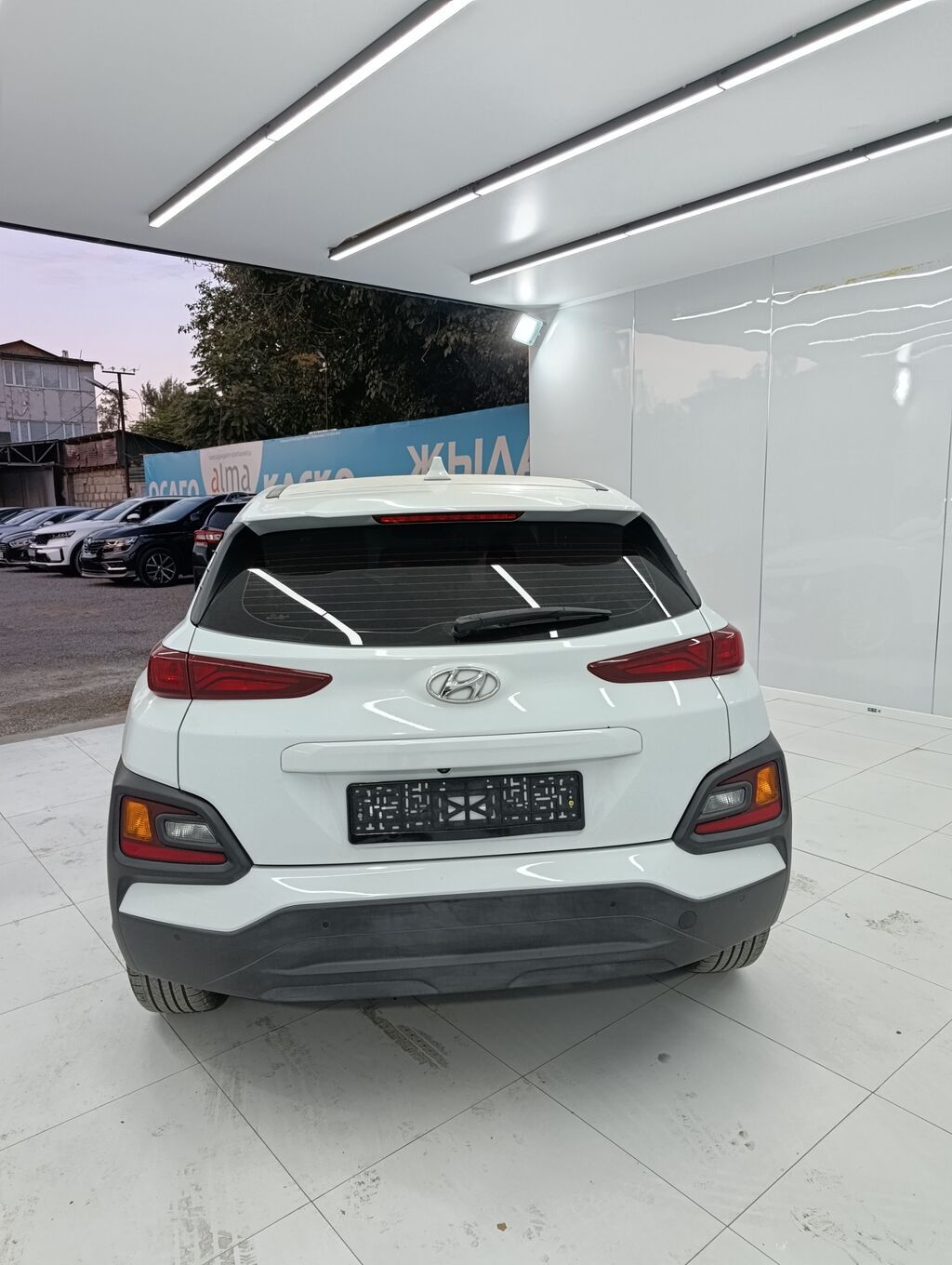 Hyundai Kona: 2019 г., 1.6 л, Автомат, Бензин, Кроссовер: фото 4