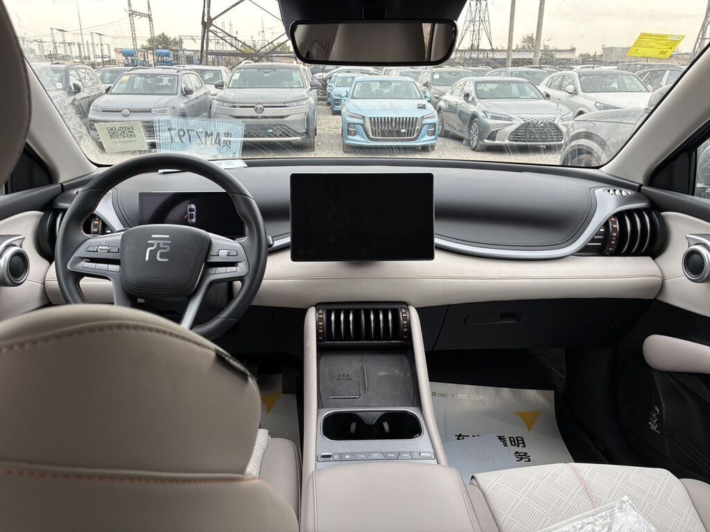 BYD Yuan Plus: 2026 г., Автомат, Электромобиль, Кроссовер: фото 4