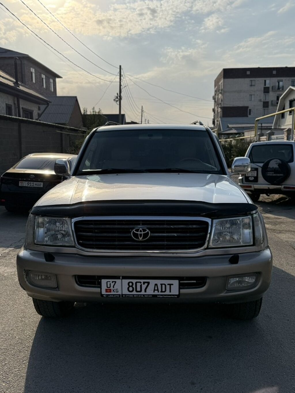 Toyota Land Cruiser: 2001 г., 4.7 л, Автомат, Газ, Внедорожник: фото 1