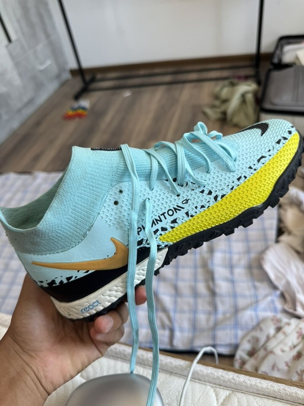 Футбольные бутсы Nike Phantom React TF: фото 2