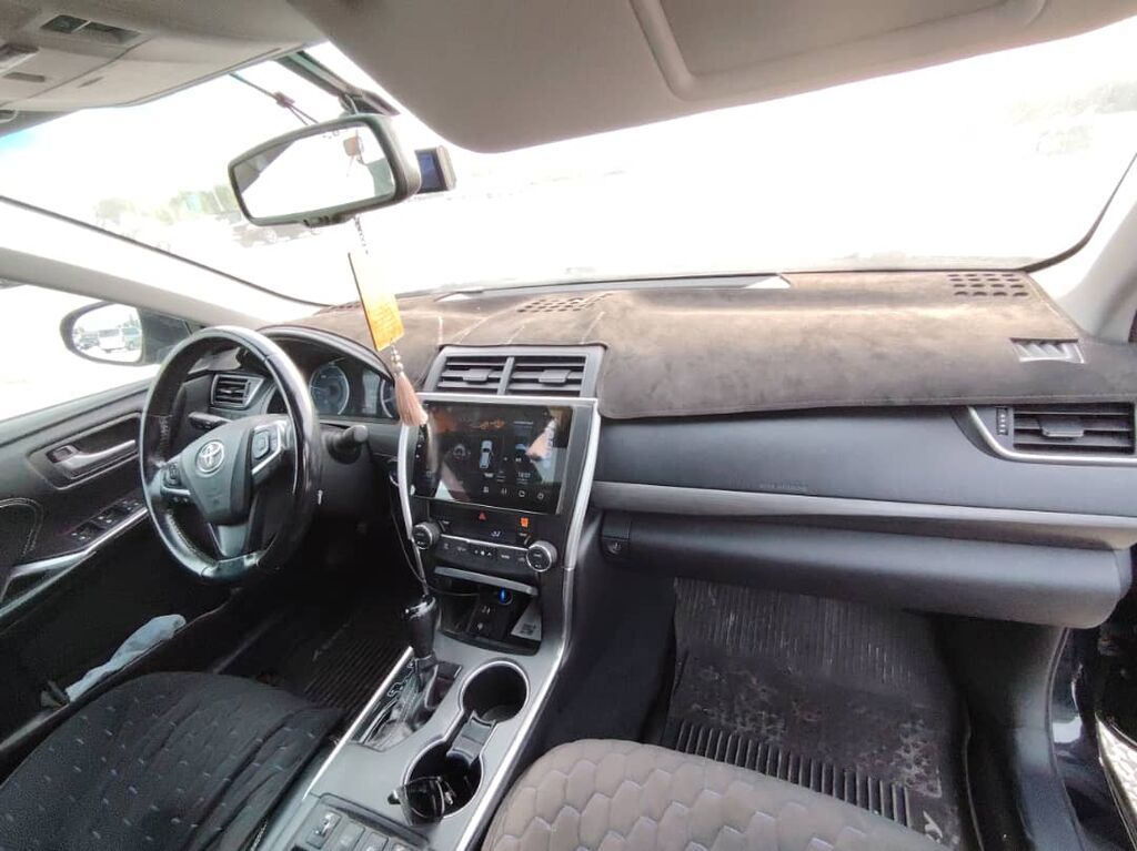 Toyota Camry: 2017 г., Гибрид, Седан: фото 7