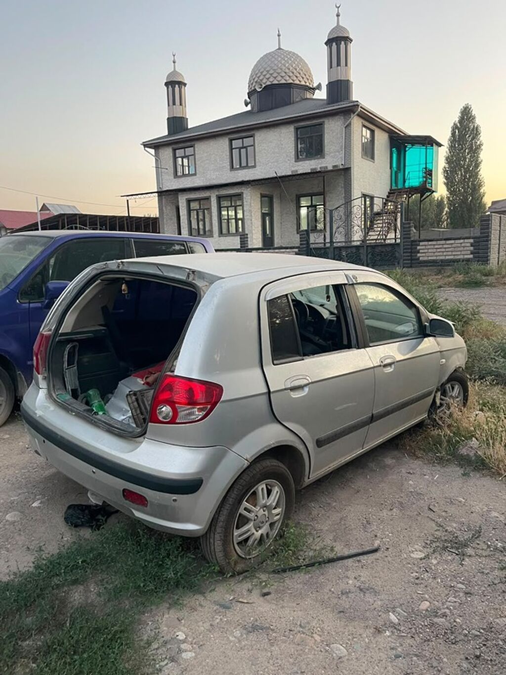 Hyundai Getz, 5‑дверный хэтчбек, серебристый цвет, на легкосплавных: фото 4
