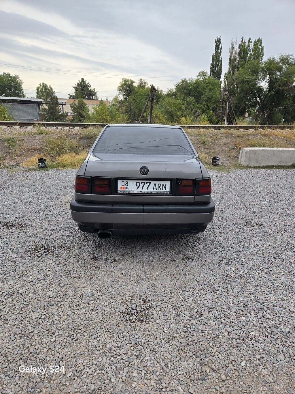Volkswagen Vento: 1992 г., 1.8 л, Механика, Бензин, Седан: фото 6