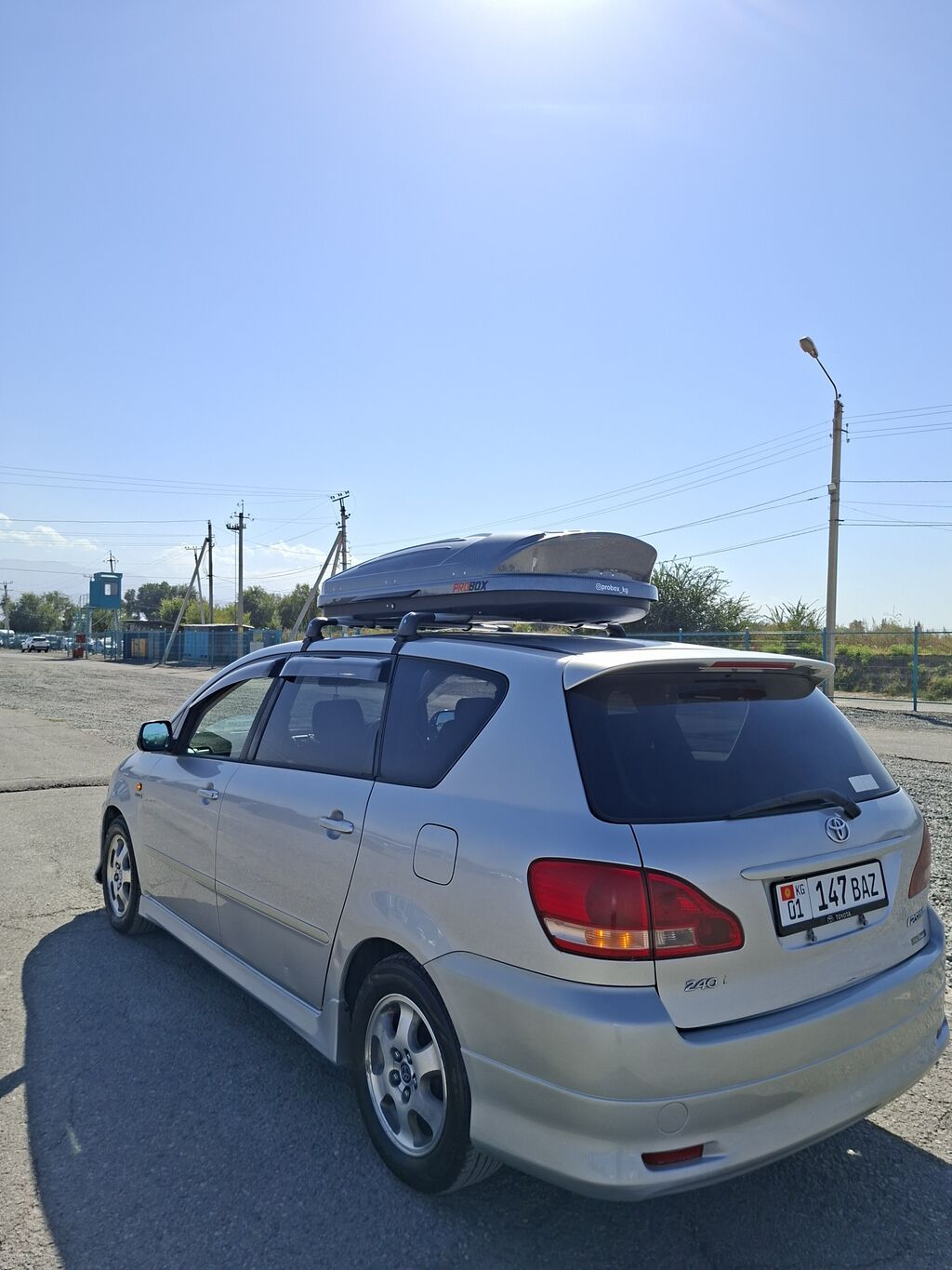 Toyota Ipsum: 2003 г., 2.4 л, Автомат, Бензин: фото 2