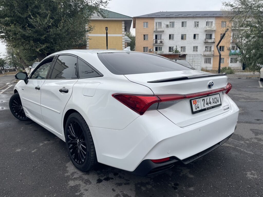 Toyota Avalon: 2021 г., 2.5 л, Вариатор, Гибрид, Седан: фото 3