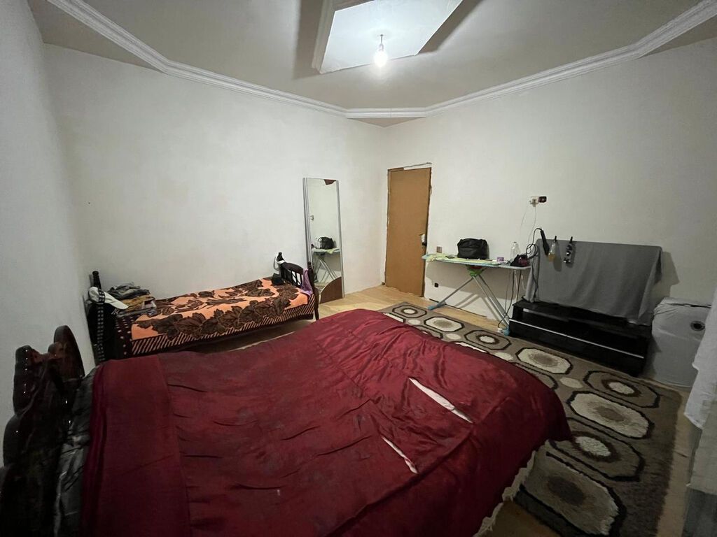 Zabrat 5 otaqlı, 265 kv. m, Orta təmir