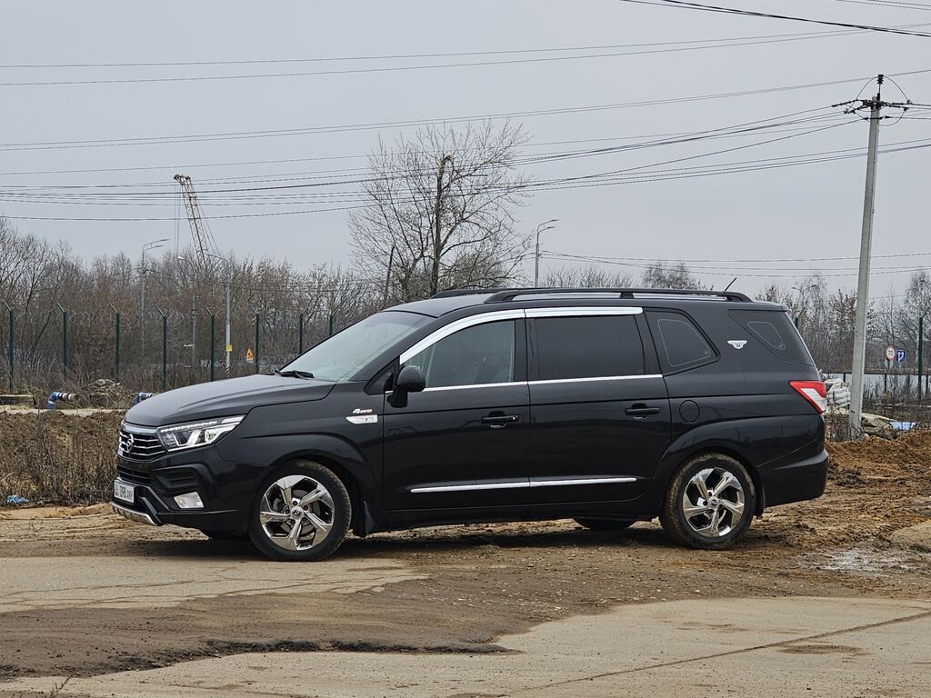 Ssangyong Korando Turismo: 2018 г., 2.2 л, Автомат, Дизель, Минивэн: фото 3