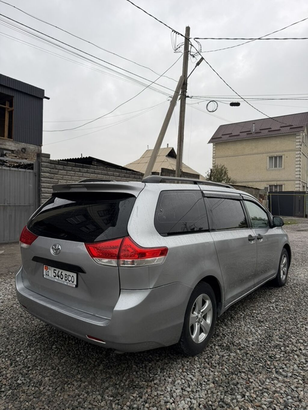 Toyota Sienna: 2011 г., 3.5 л, Автомат, Газ, Минивэн: фото 8