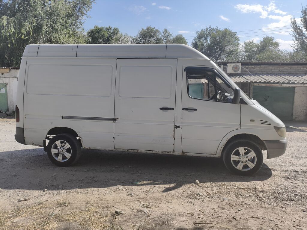 Грузовой фургон Mercedes-Benz Sprinter (длинная база, высокий: фото 6