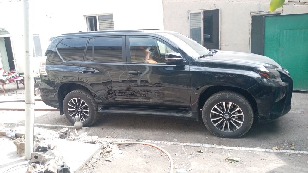 Lexus GX: 2020 г., Автомат, Внедорожник: фото 4