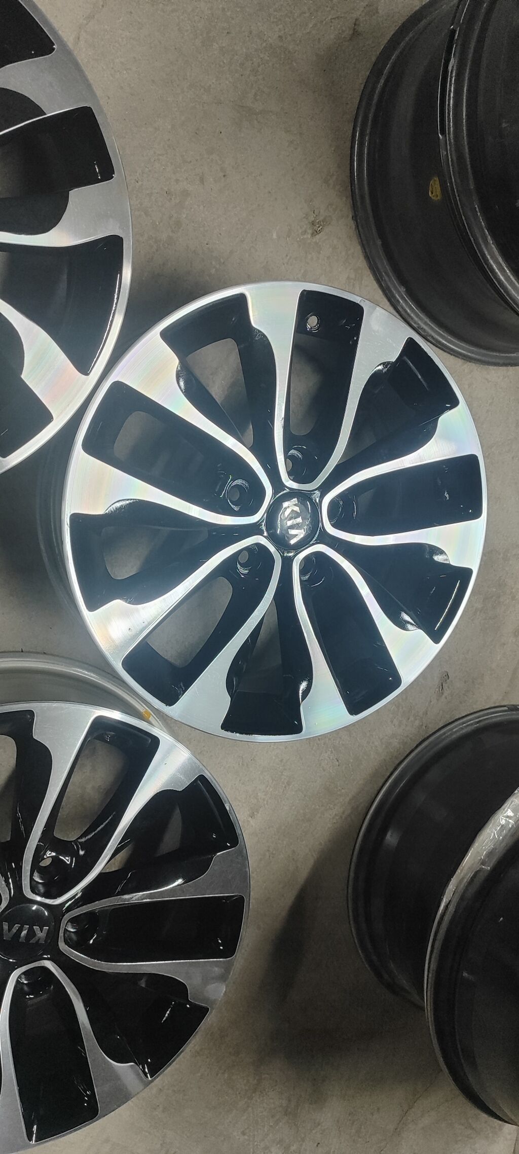 Литые Диски R 17 Kia, Комплект, отверстий - 5, Б/у: фото 4