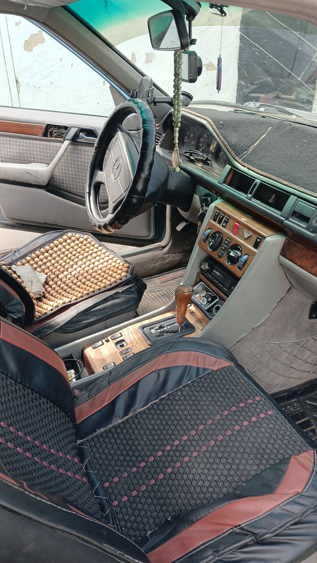 Mercedes-Benz W124: 1994 г., 2.2 л, Автомат, Бензин, Седан: фото 5
