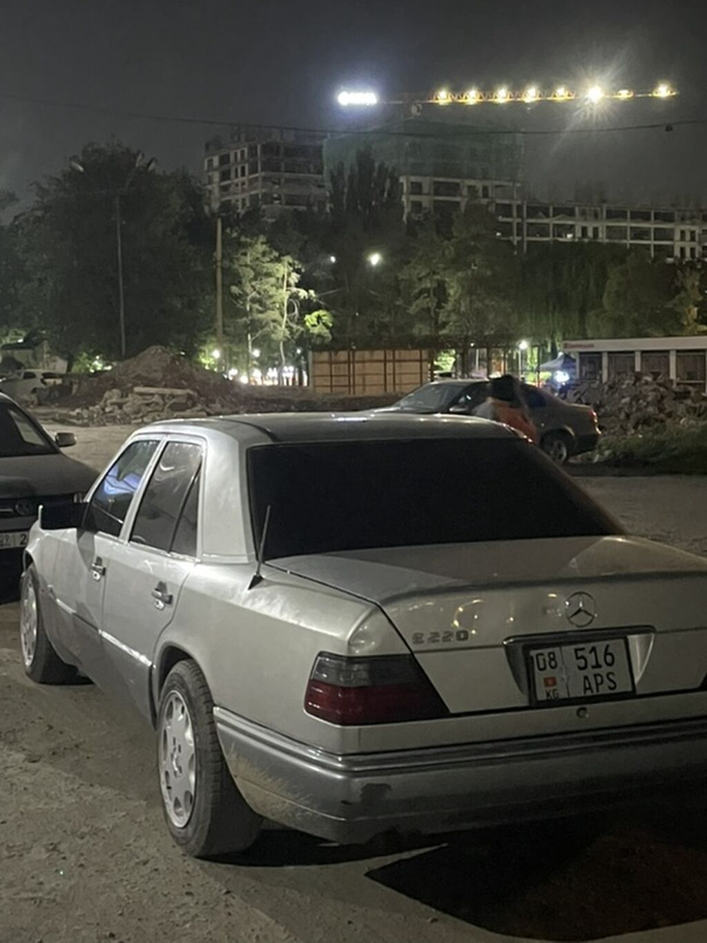 Mercedes-Benz W124: 1995 г., 2.2 л, Механика, Бензин, Седан: фото 3