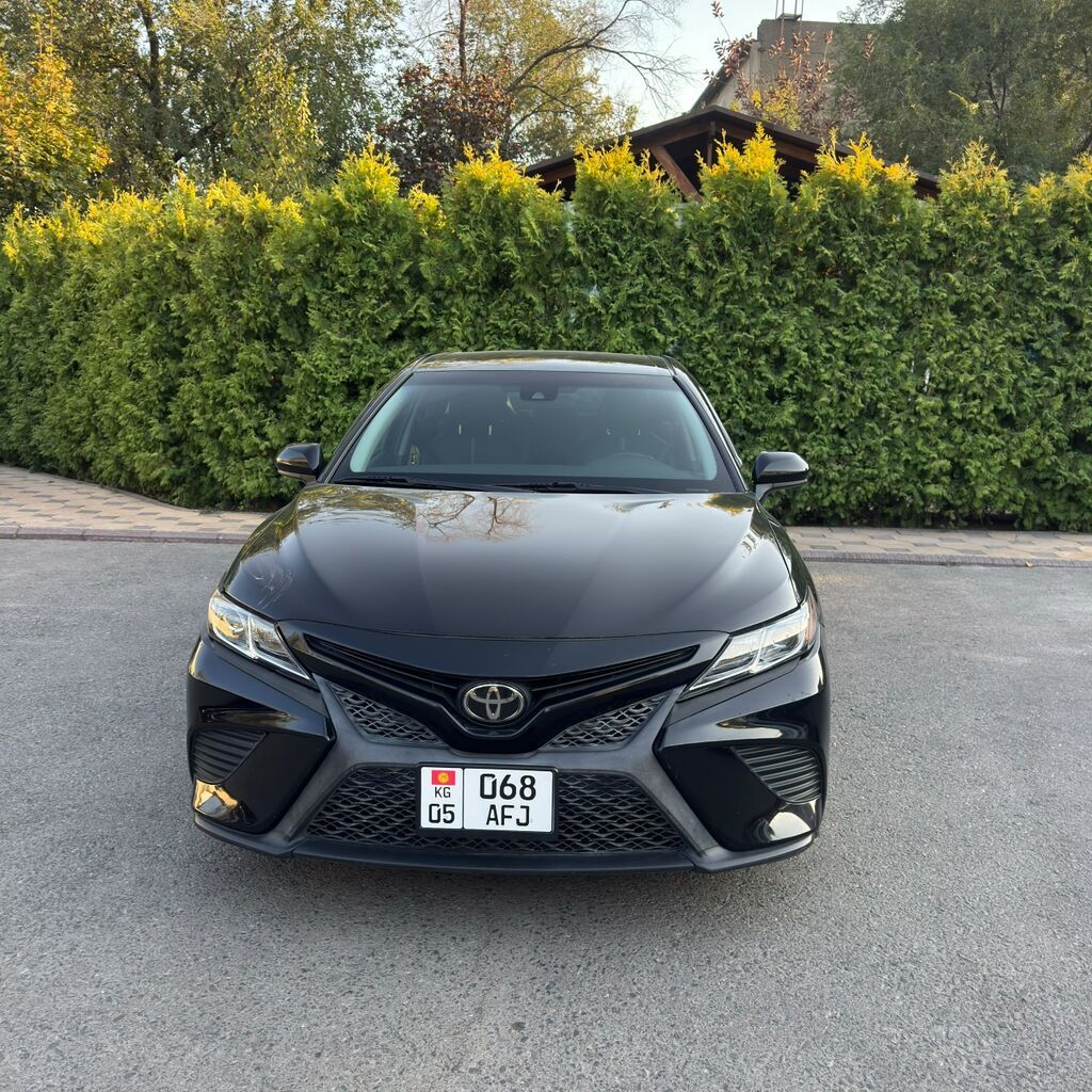 Toyota Camry: 2020 г., 2.5 л, Автомат, Бензин, Седан: фото 3