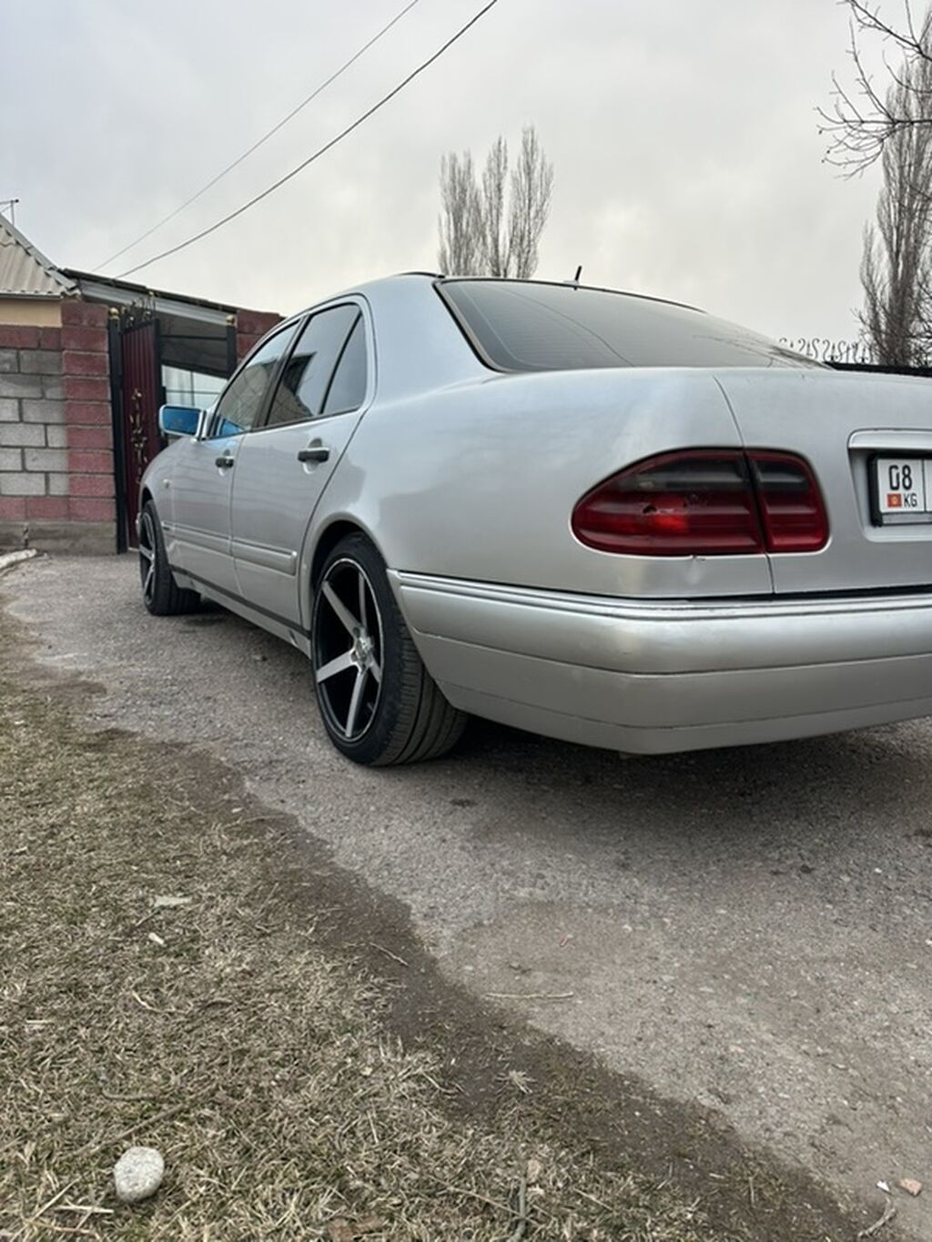 Mercedes-Benz E-Class: 1999 г., 4.3 л, Автомат, Седан: фото 3
