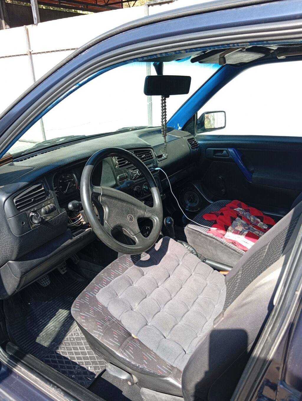 Volkswagen Golf: 1992 г., 1.8 л, Механика, Бензин, Хэтчбэк: фото 2