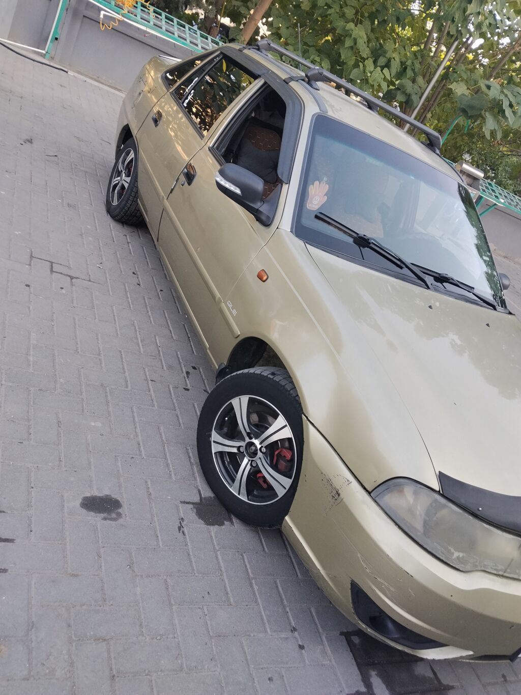 Daewoo : 2011 г., 1.6 л, Механика, Седан: фото 2