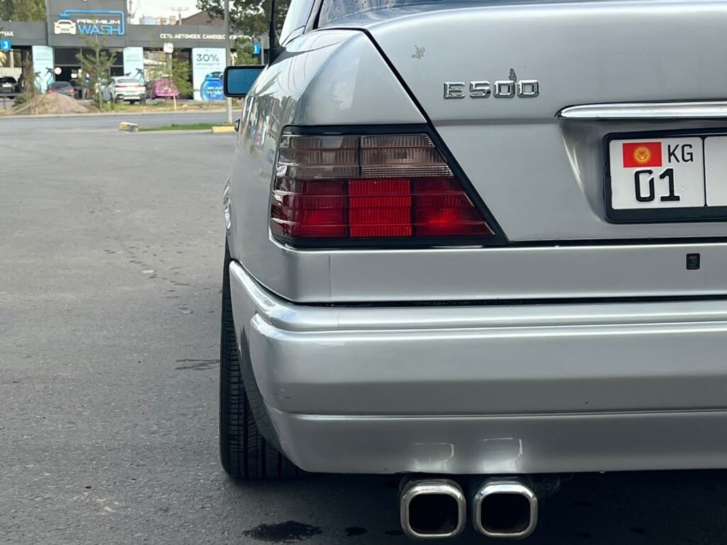 Mercedes-Benz E-Class: 1995 г., 5 л, Автомат, Бензин, Седан: фото 7