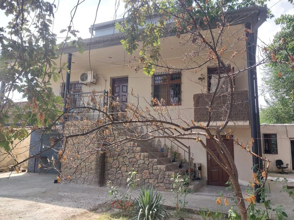 3 otaqlı, 212 kv. m, Kredit yoxdur, Yeni təmirli