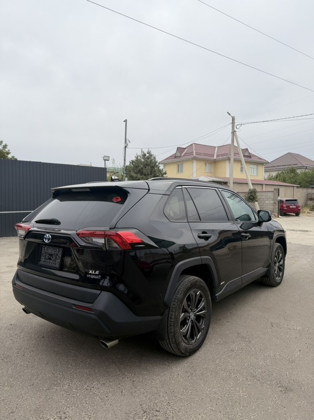 Toyota RAV4: 2022 г., 2.5 л, Автомат, Гибрид, Кроссовер: фото 4