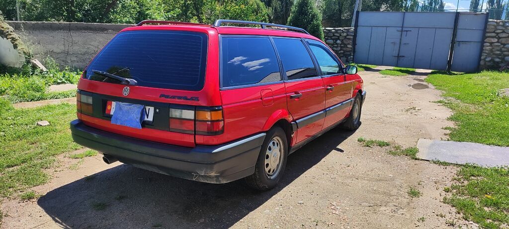Volkswagen Passat Variant: 1993 г., 1.8 л, Механика, Бензин, Универсал: фото 6