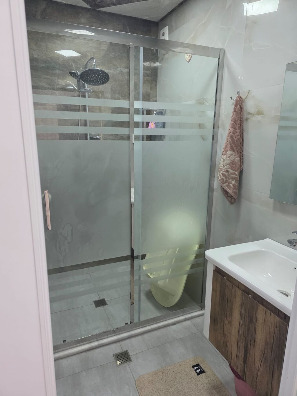 Bakı, Bakıxanov qəs., 3 otaqlı, Köhnə tikili, m. Neftçilər, 75 kv. m