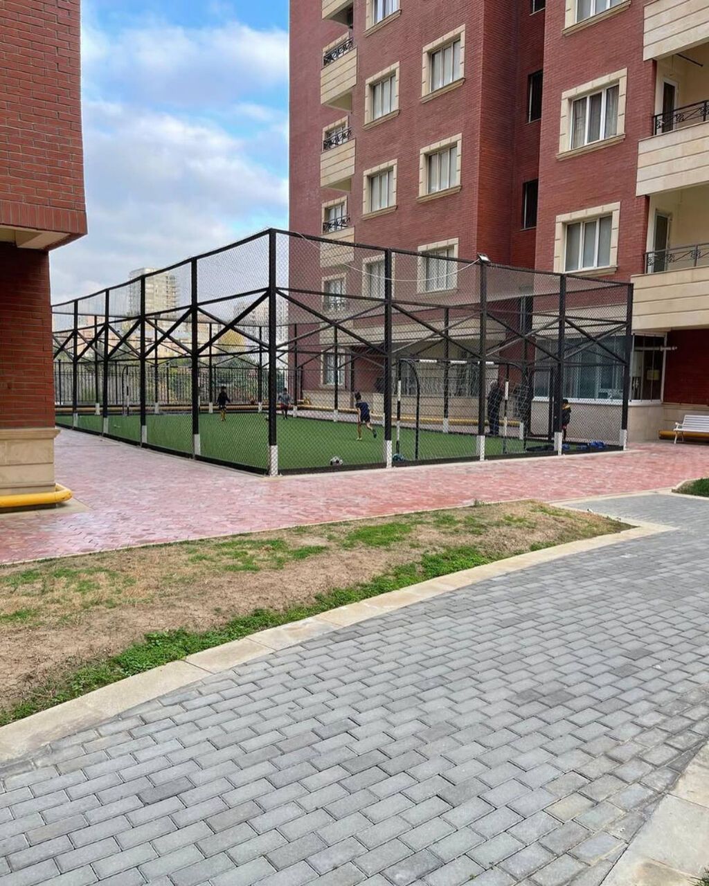 28 May, 5 otaqlı, Yeni tikili, 390 kv. m