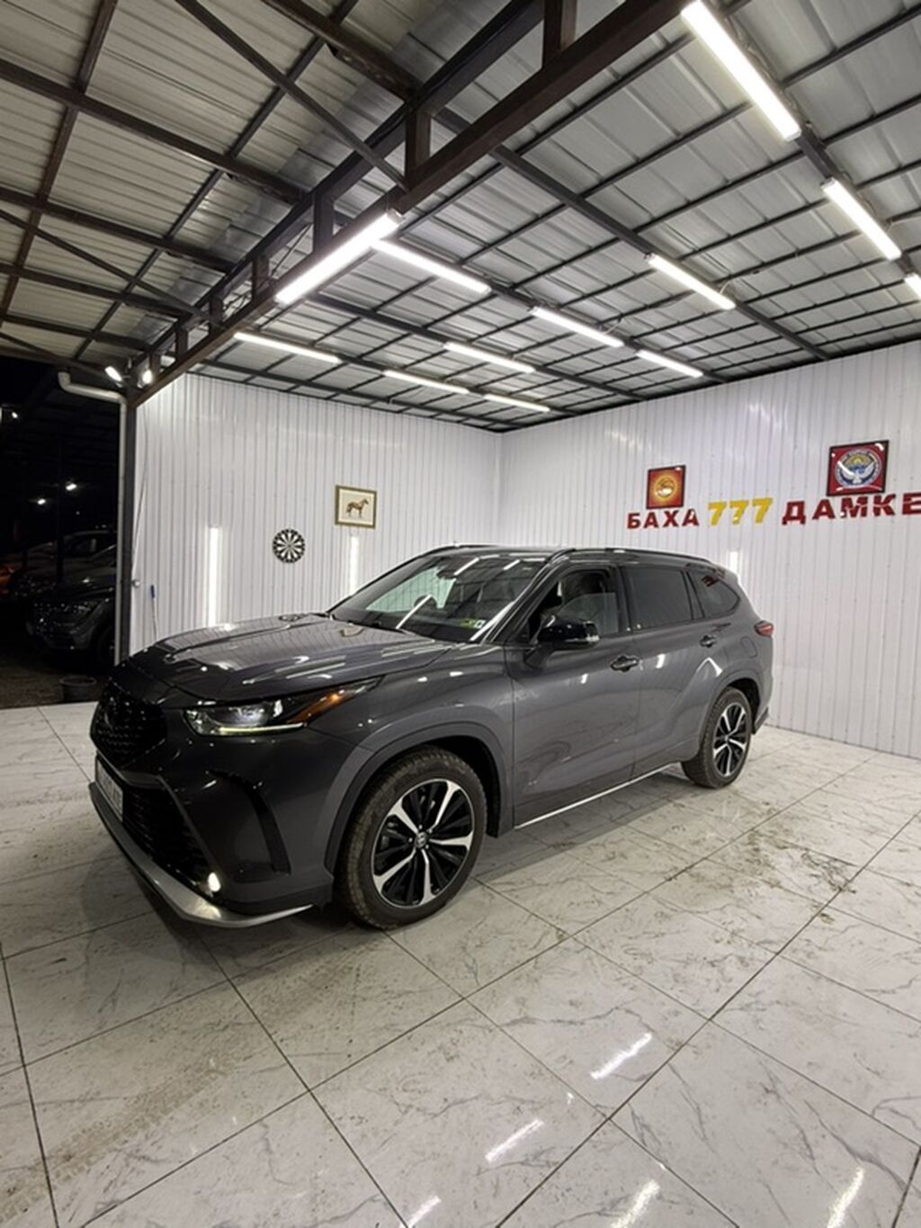 Toyota Highlander 2021, кроссовер: фото 5