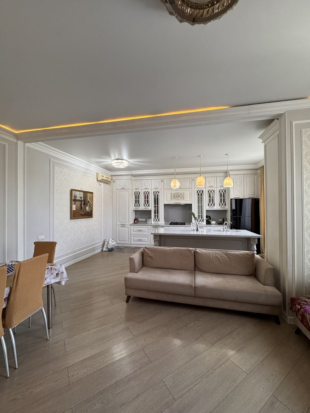 370 м², 6 комнат, Киргизия 1: фото 6