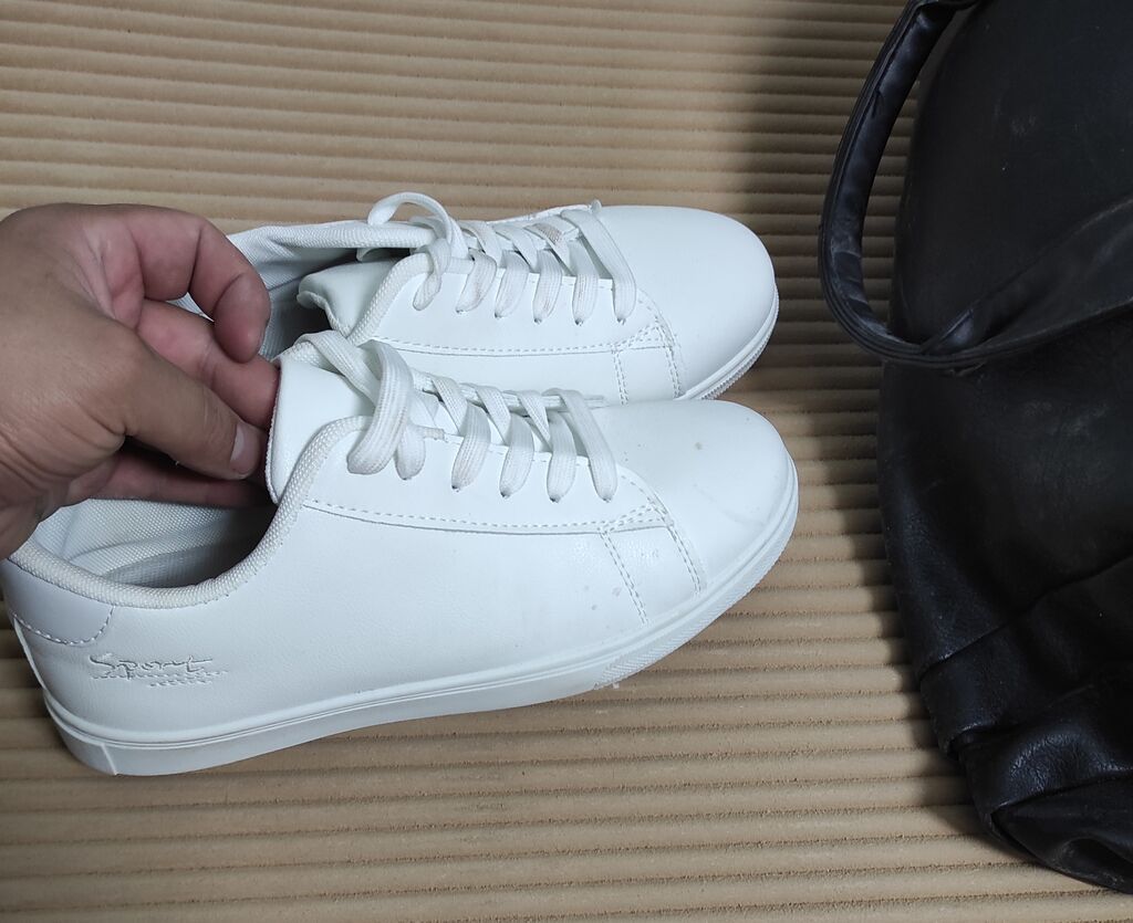 Продаю Белые кеды Sneaker Street 42го размера. ни разу не носились: фото 2