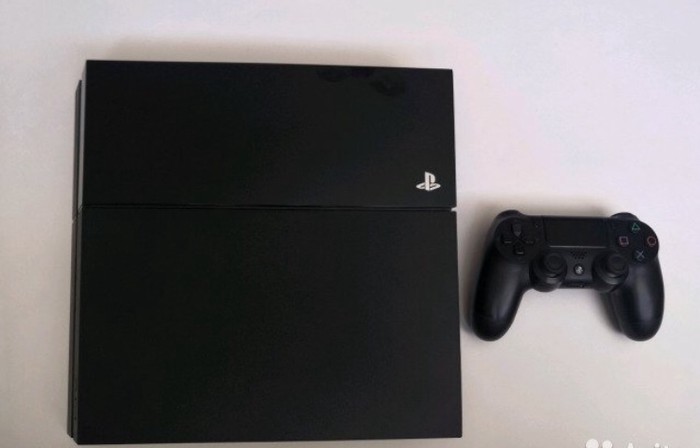 PS4 (Sony Playstation 4): PS4 (Sony Playstation 4) на lalafo.tj PS4 (Sony Playstation 4) в Душанбе