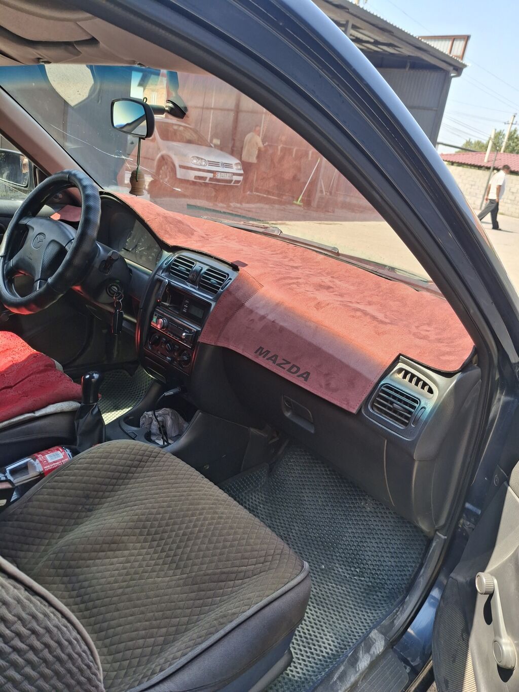 Mazda 626: 1998 г., 0.2 л, Механика, Бензин, Седан: фото 5