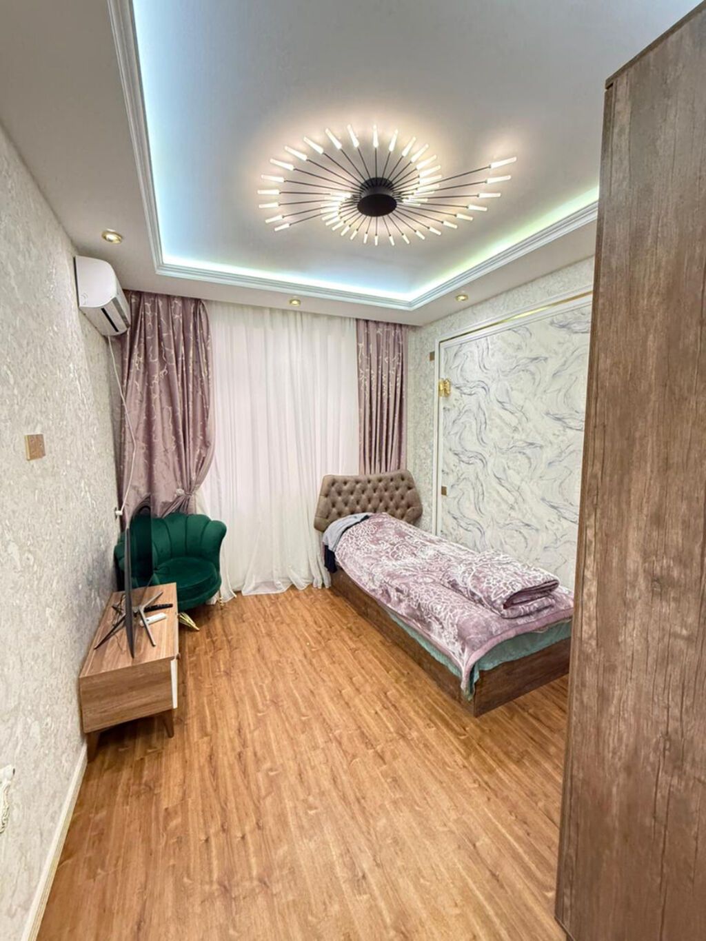 Yasamal, 3 otaqlı, Yeni tikili, m. İnşaatçılar, 116 kv. m
