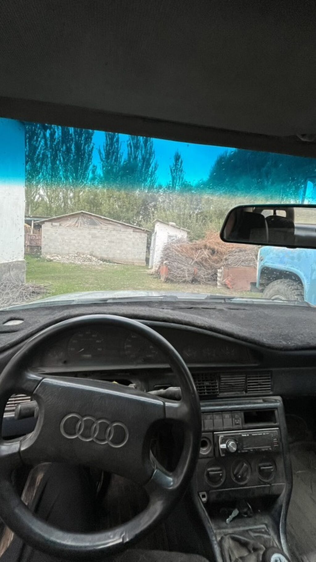 Audi 100: 1990 г., 2 л, Механика, Бензин, Седан: фото 4