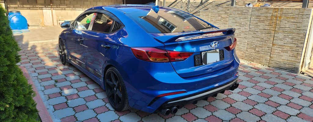 Hyundai Elantra: 2018 г., 1.6 л, Робот, Бензин, Седан: фото 4
