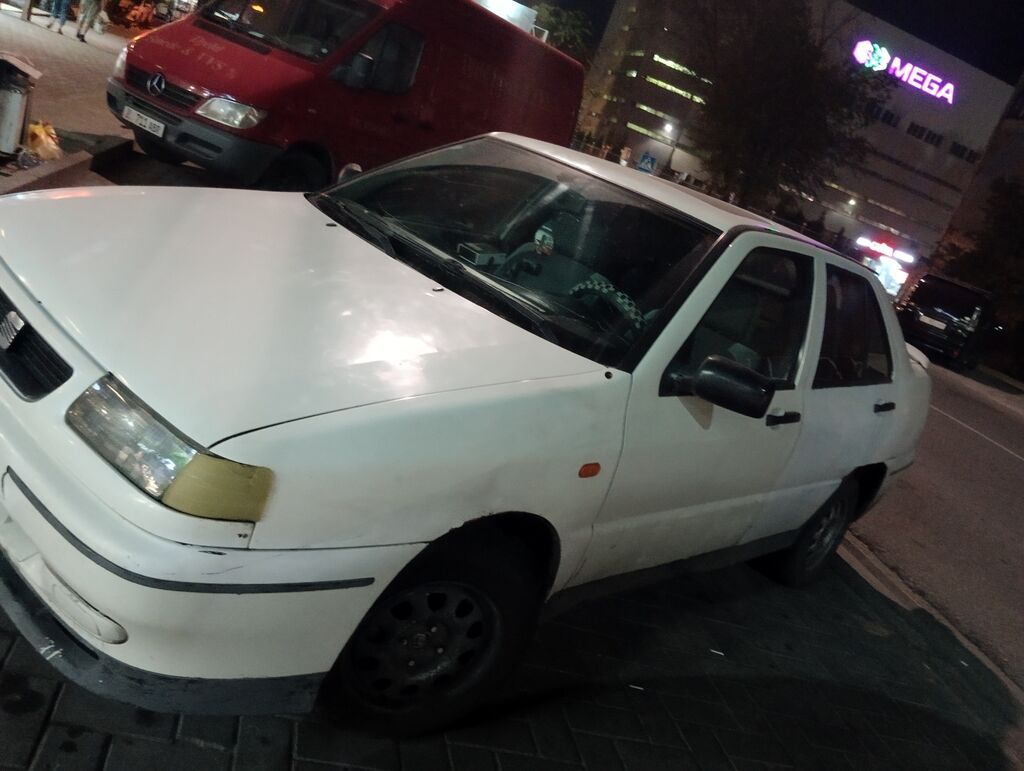 Seat Toledo: 1996 г., 1.6 л, Механика, Газ, Хэтчбэк: фото 3
