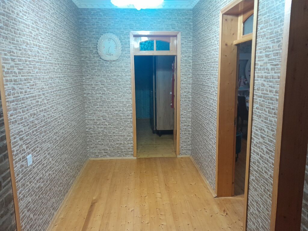 3 otaqlı, 110 kv. m, Kredit yoxdur