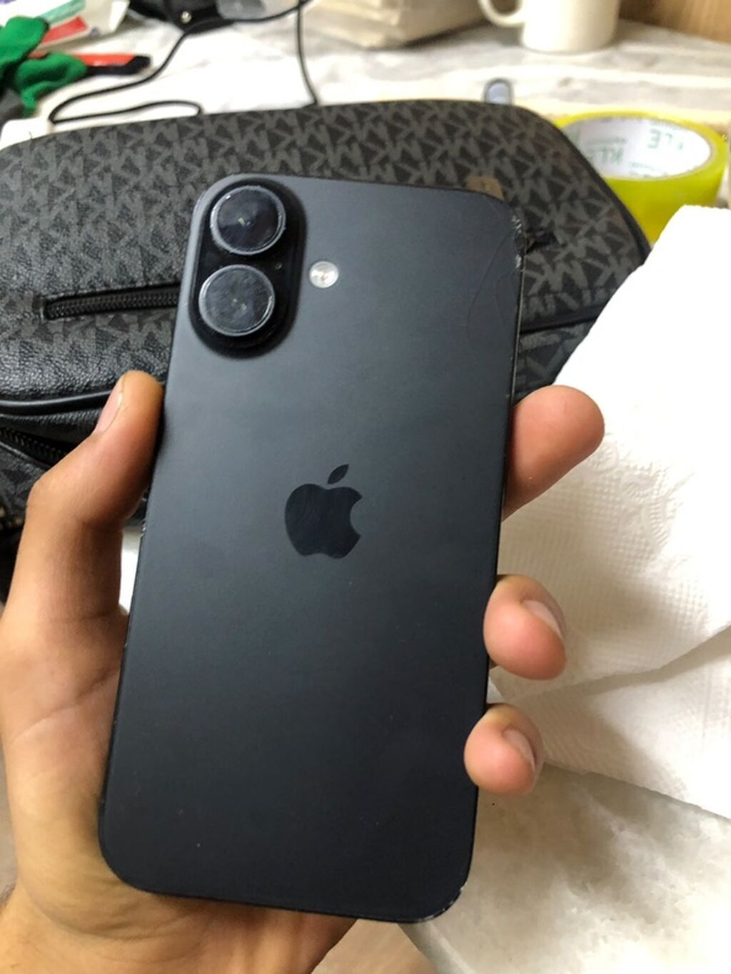 Продам iPhone 16 128GB Midnight: фото 2