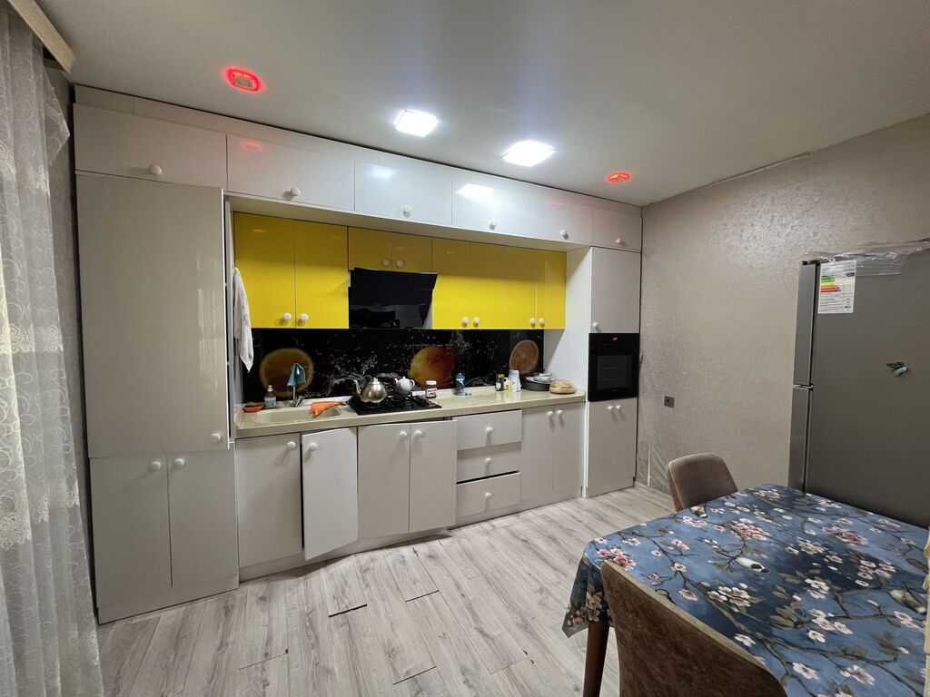 6 otaqlı, 250 kv. m, Kredit yoxdur, Yeni təmirli