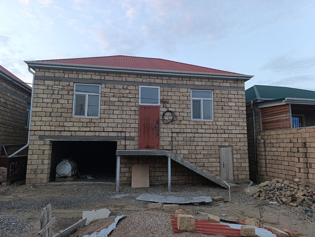 4 otaqlı, 100 kv. m, Kredit yoxdur, Təmirsiz