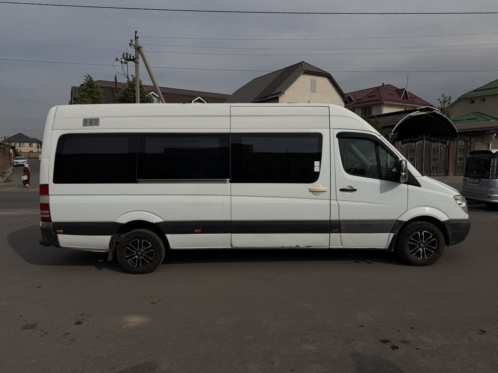 Mercedes-Benz Спринтер: 2008 г., 3.2 л, Механика, Дизель, Бус: фото 2