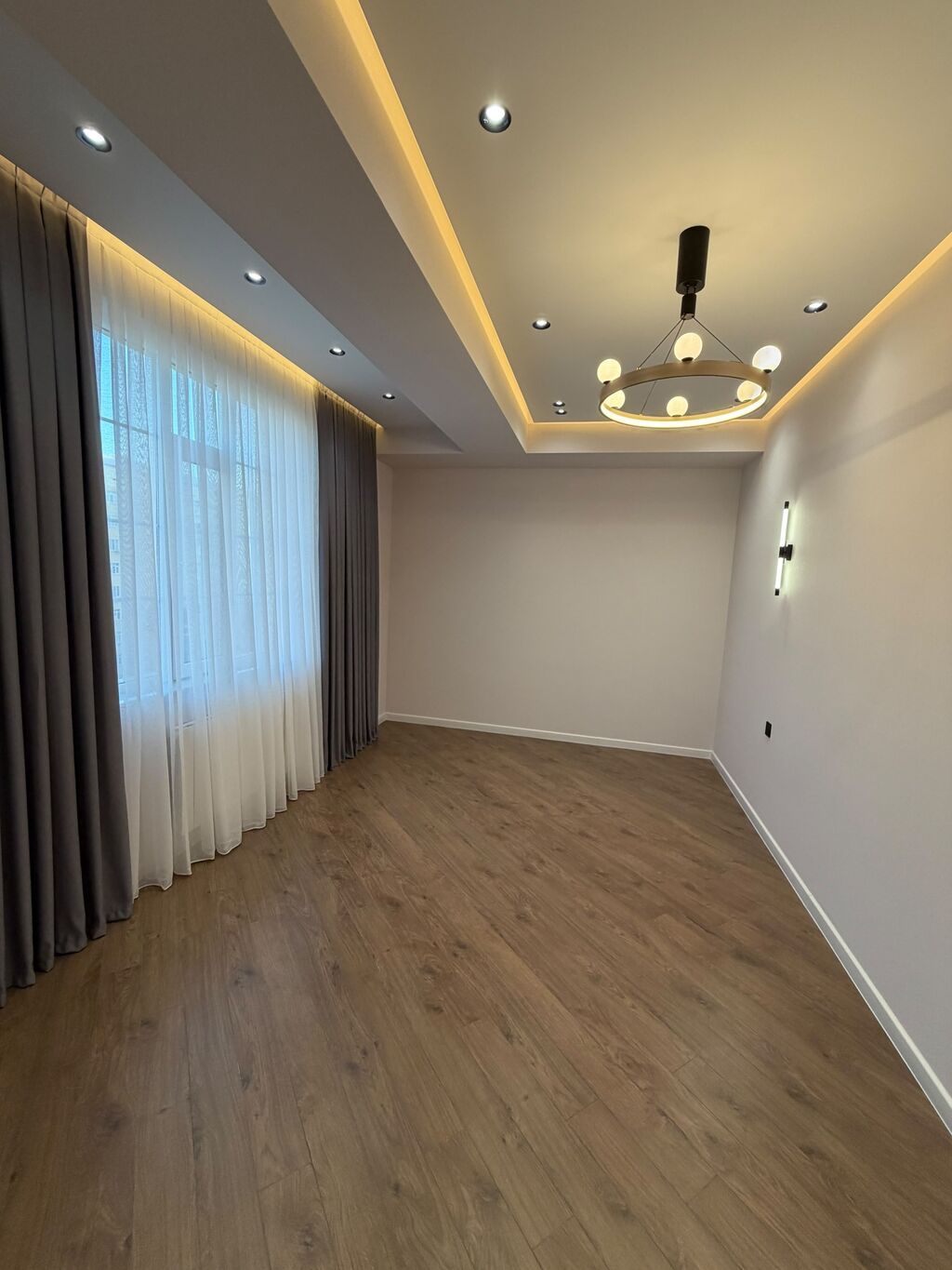 3 otaqlı, Yeni tikili, 112 kv. m