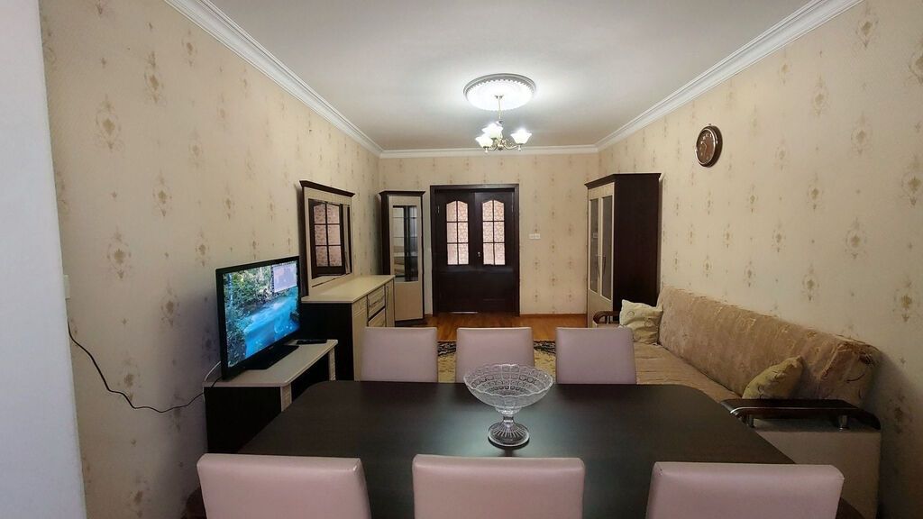 Xalqlar Dostluğunda 3 otaqlı köhnə tikili mənzil kirayə verilir, 90 m², 700 AZN/ay, şəkil 2 / 12