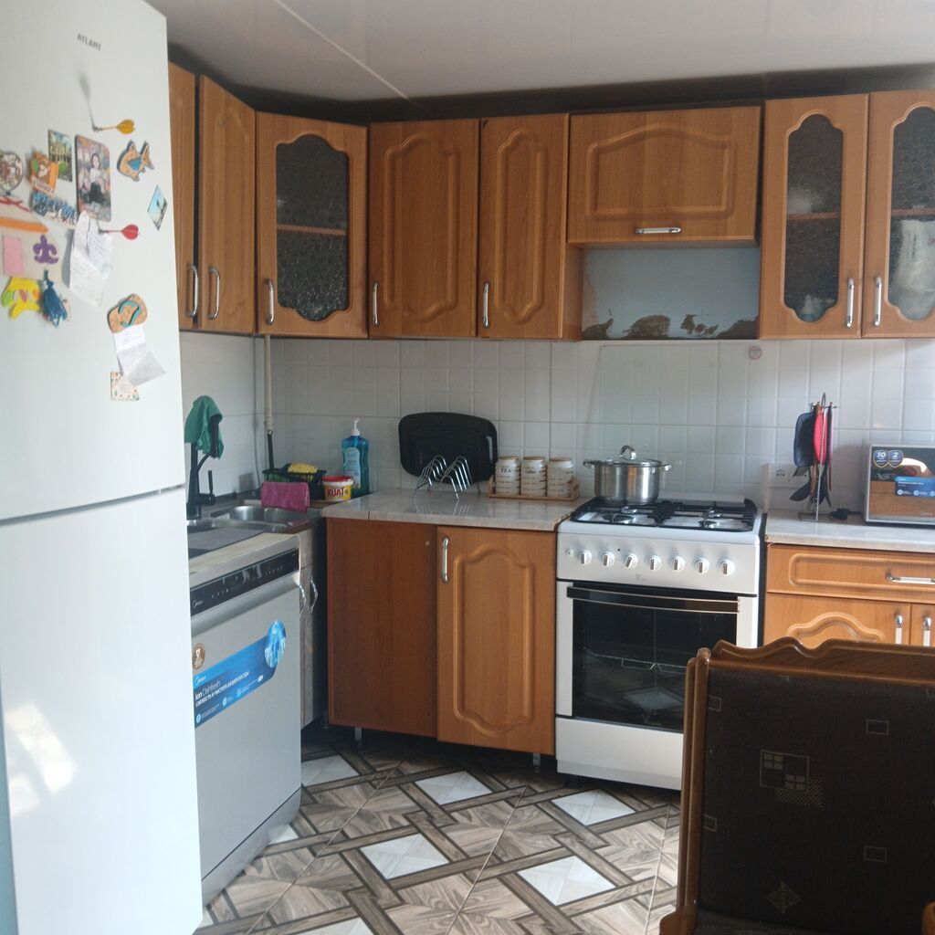 Продаем дом для большой семьи:4 спальни, небольшой кабинет, зал, кухня: фото 8