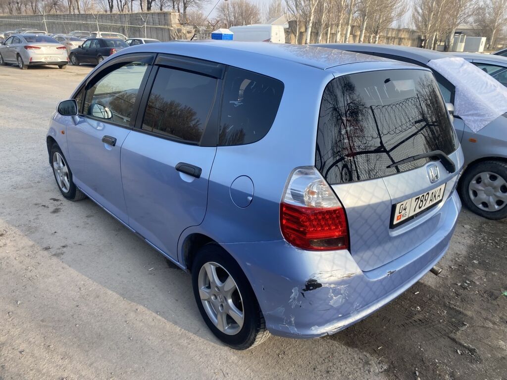 Honda Jazz: 2002 г., 1.3 л, Автомат, Бензин, Хэтчбэк: фото 2